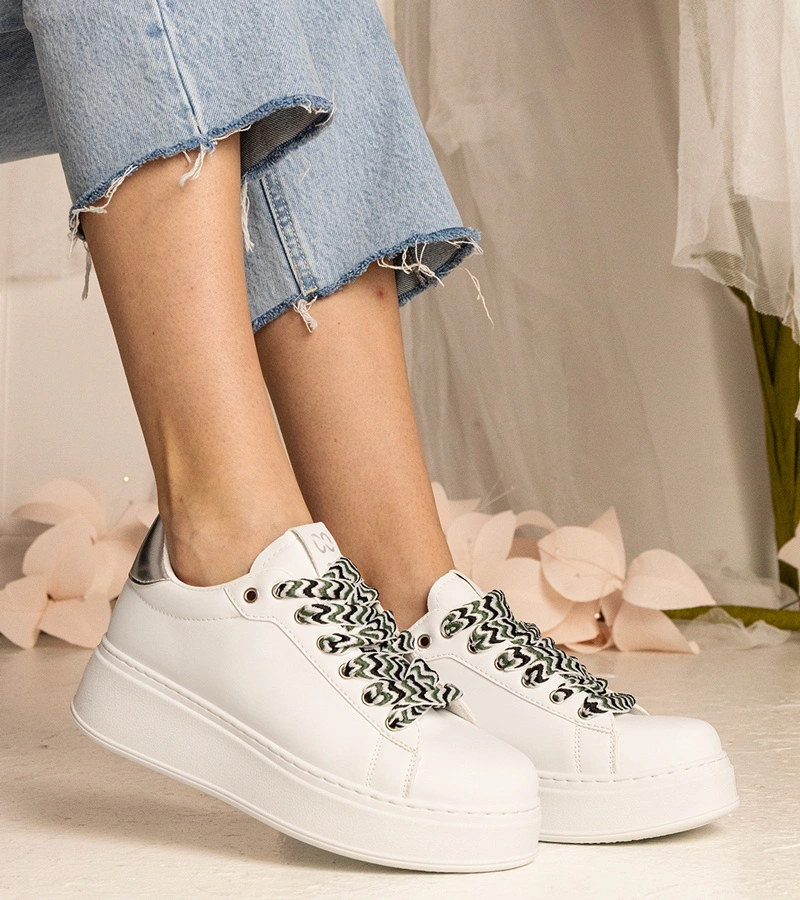 Dámské bílé tenisky s masivním šněrováním Kessa