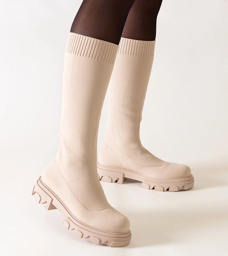 Beige textilní platformové kozačky Nazira.