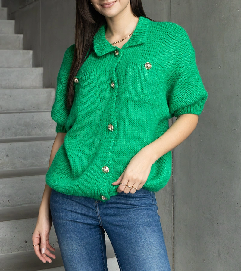 Dámský zelený svetr s krátkým rukávem ozdobné knoflíky Shela