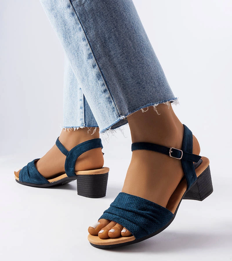 Námořnicky modré sandály Broom s nízkým jehlovým podpatkem