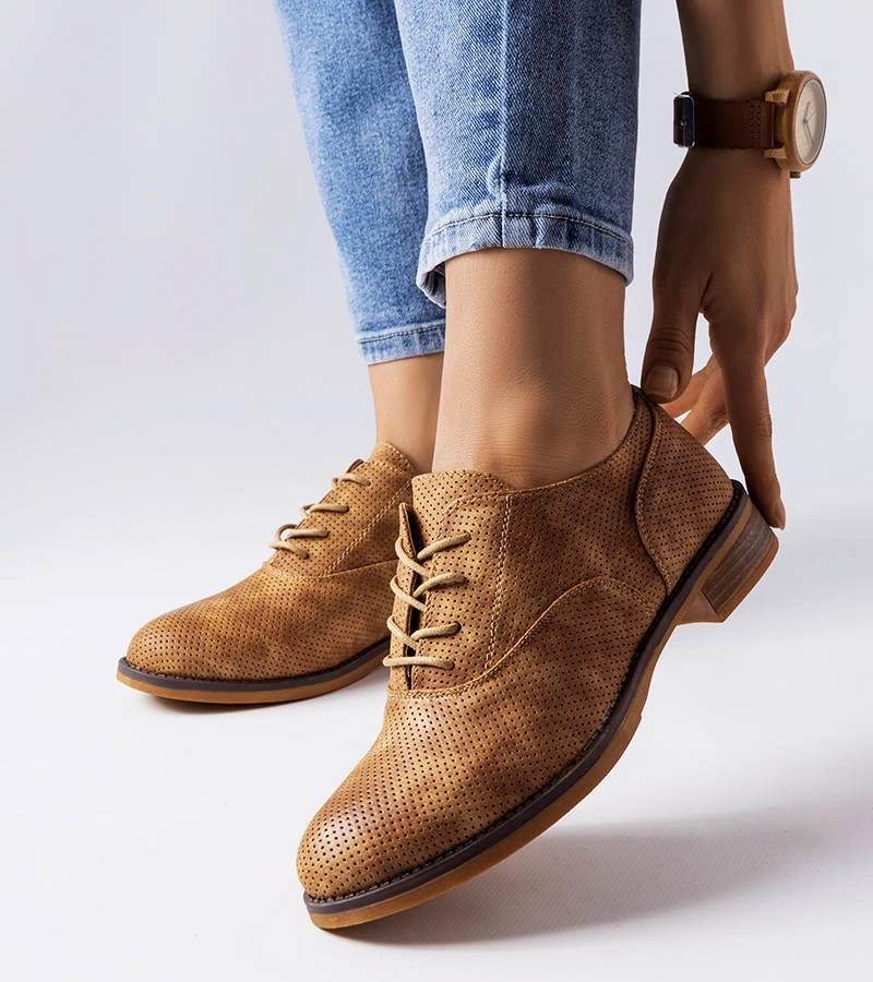 Hnědé perforované polobotky Kairaouani