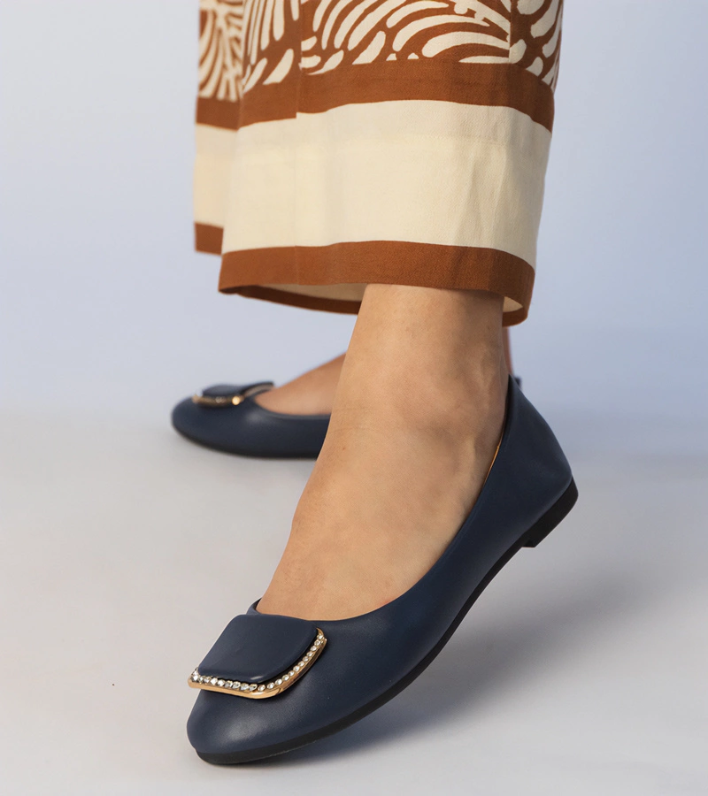 Tmavomodré dámské baleríny s kamínky Bejla