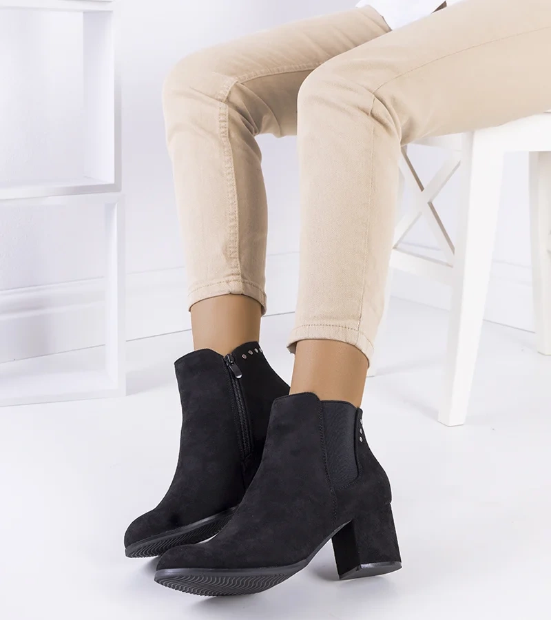 Černá boty na jehlovém podpatku Runswick