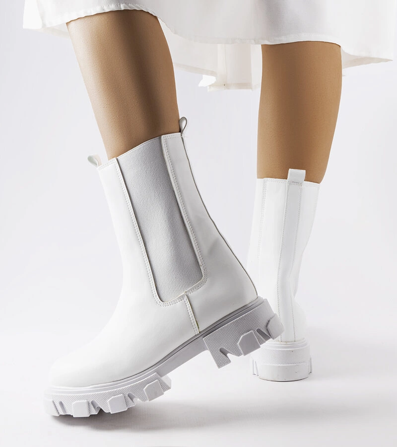 Bílé boty Vallejo bagger