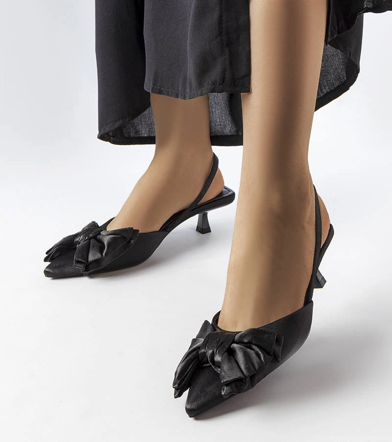 Černé jehlové podpatky s mašlí Burlington