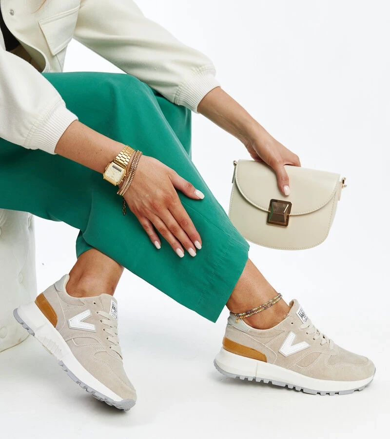 Bežové tenisky na tlustší podrážce Olonio