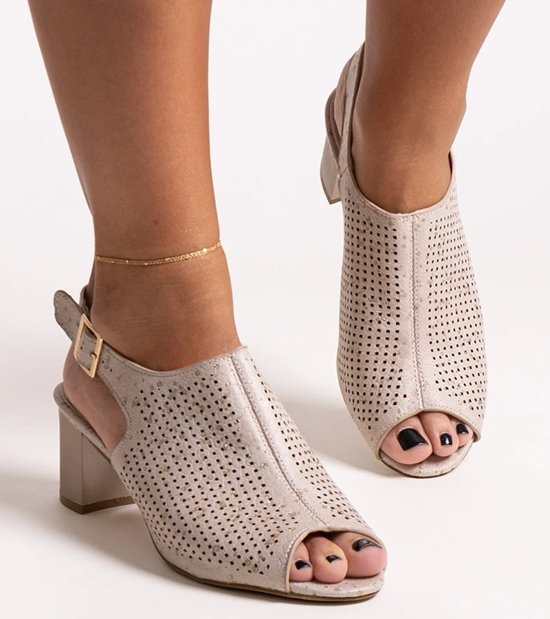 Děrované sandály na podpatku s kůžovou stélkou Mawiya
