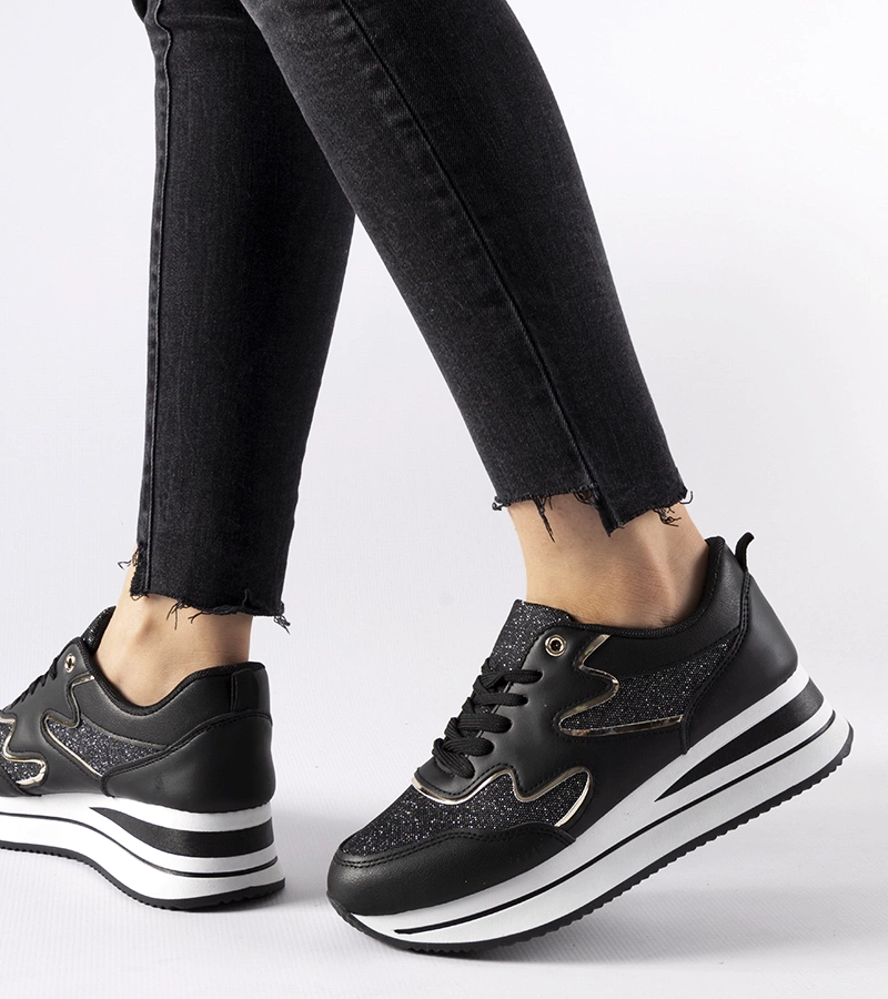 Černé tenisky na platformě Inès