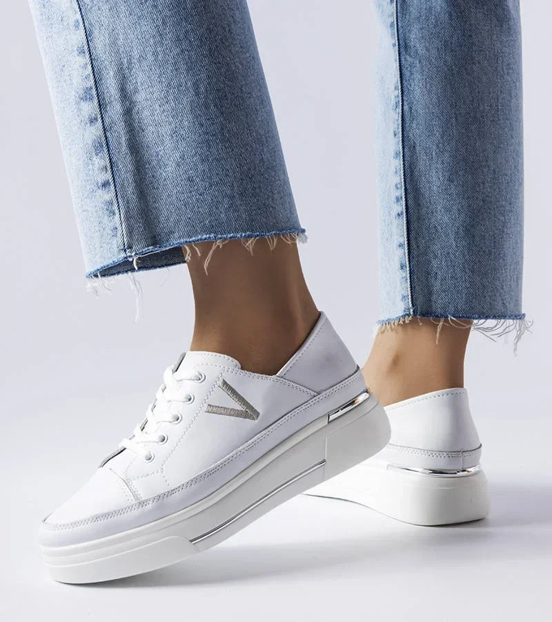 Bílé lehké tenisky Vinceza