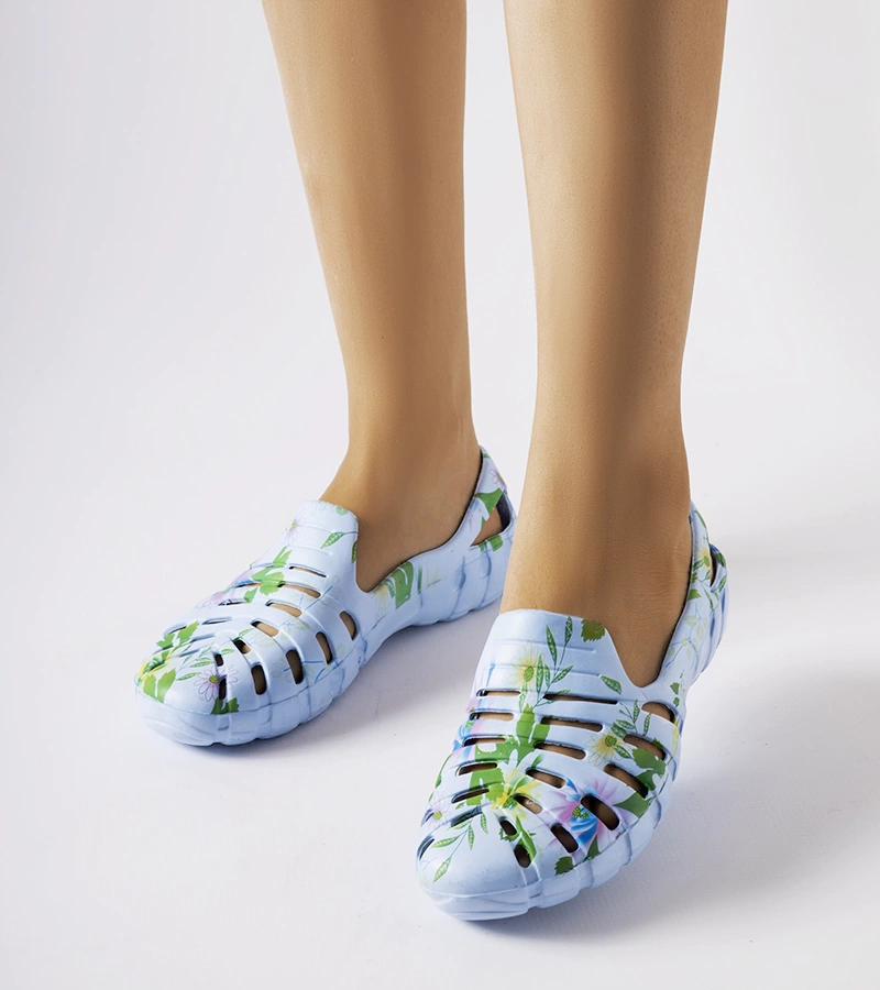 Modré gumové pantofle s Elianovým vzorem