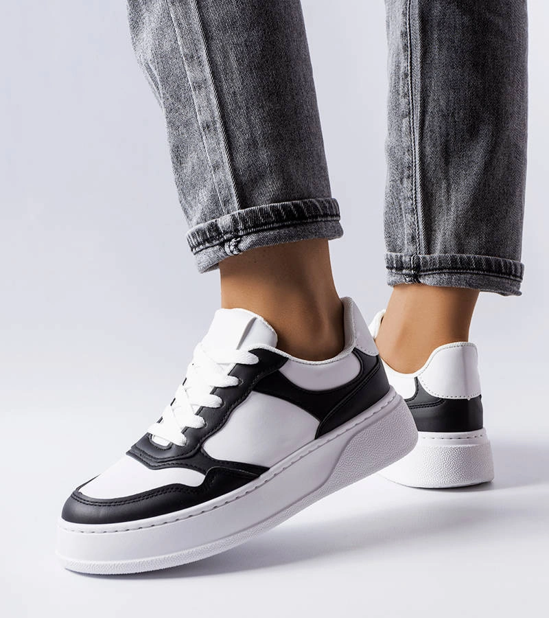 Černobílé boty na silnější podrážce Baron