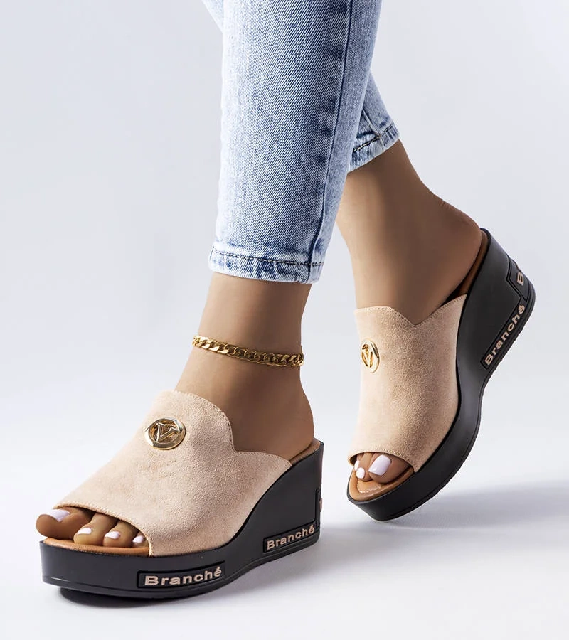 Béžové žabky na vysokém podpatku od Vinceza