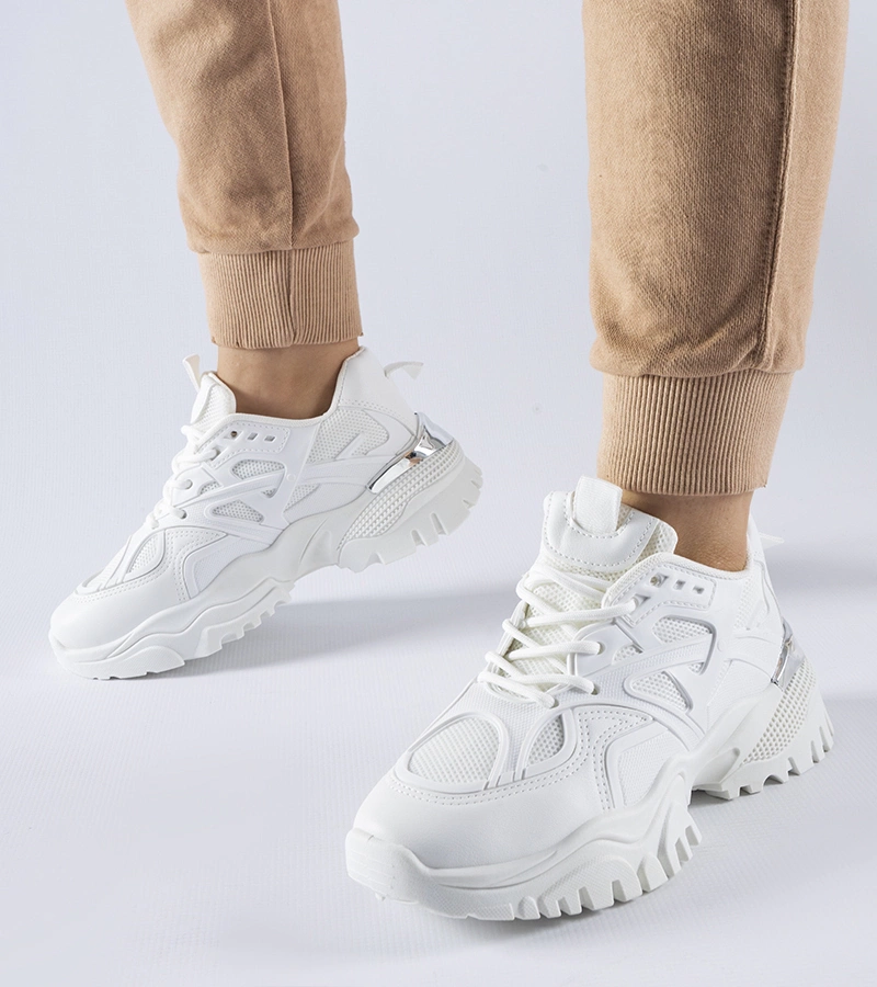 Bílé sportovní tenisky Cislago