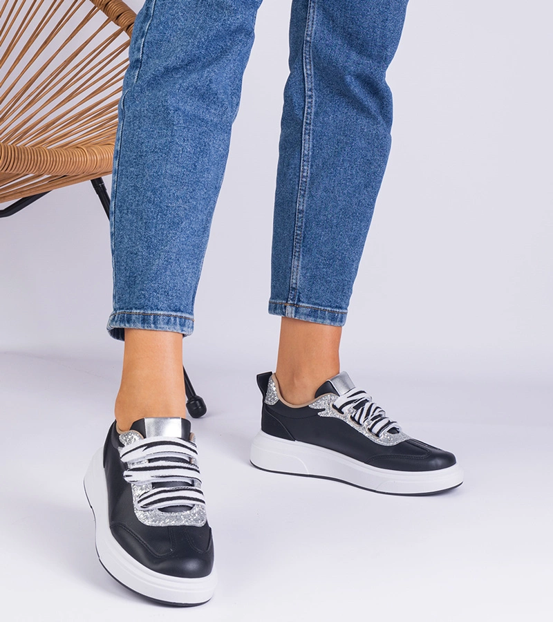 Černé dámské tenisky zdobené brokátem Kasabella