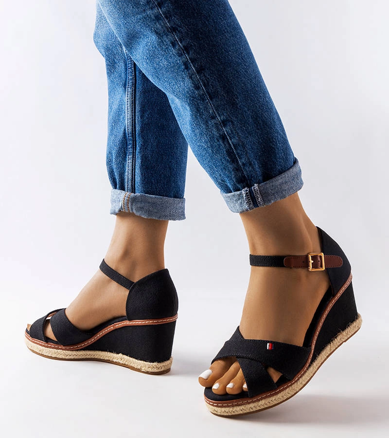 Černé espadrilky na platformách Eleonora