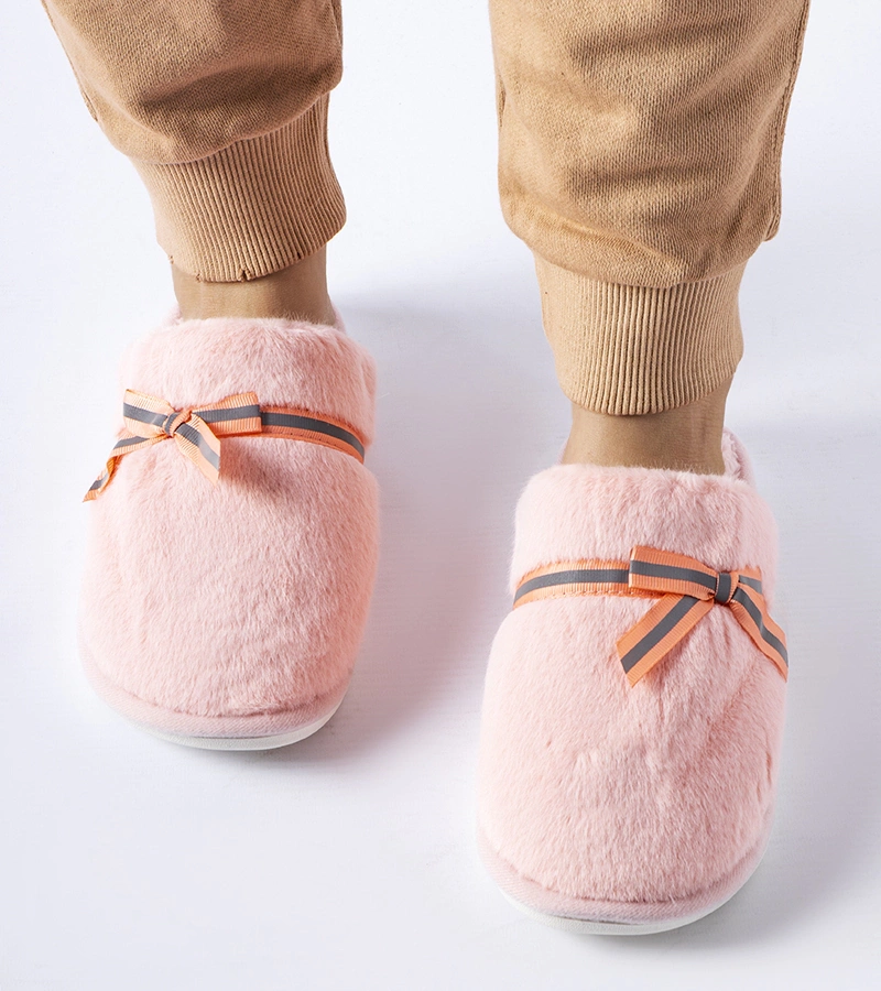 Růžové teplé pantofle s mašlí Antonino