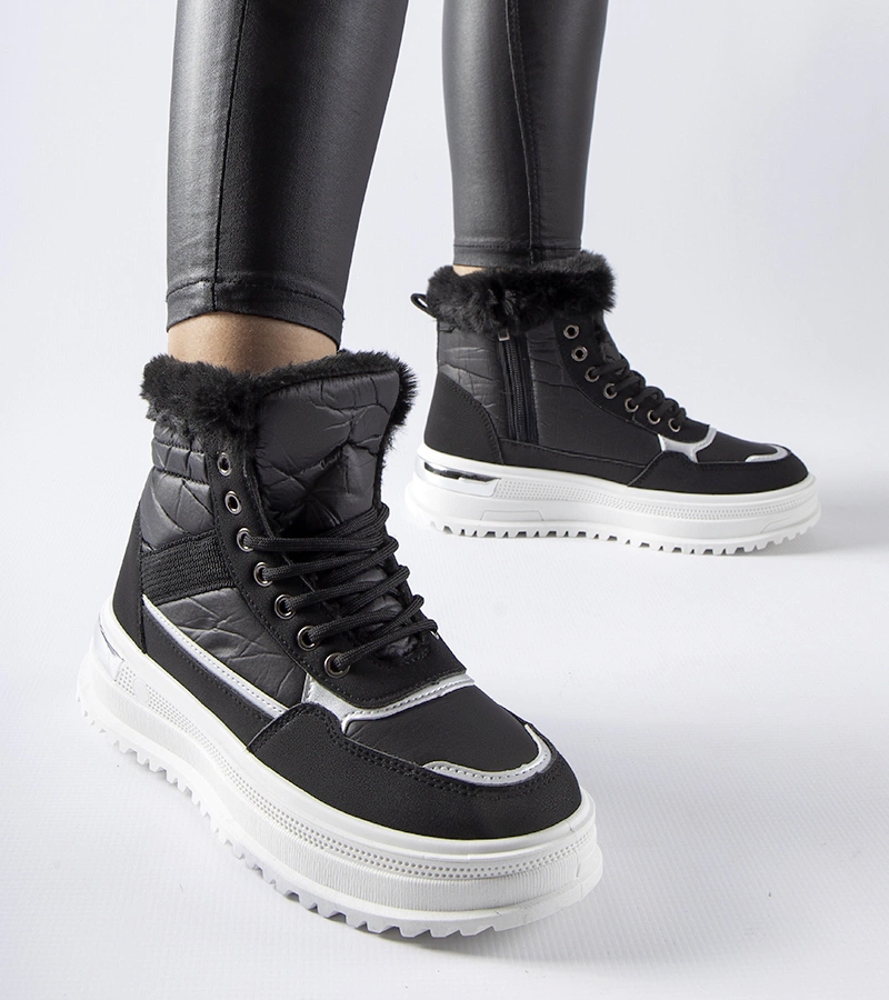 Černé sportovní sněhule s kožešinou Trieste