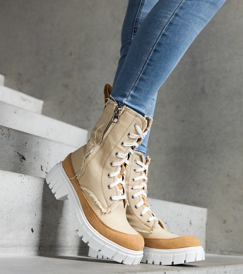 Beige zateplené trapery Crispiero