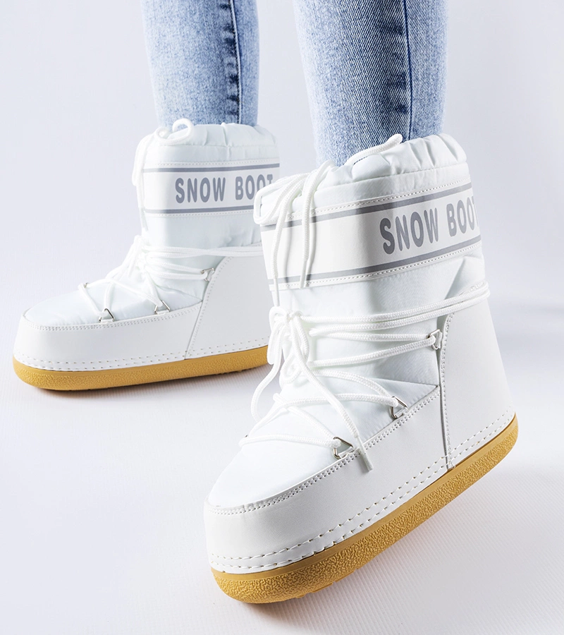 Bílé lehké zateplené sněhule Reynolds