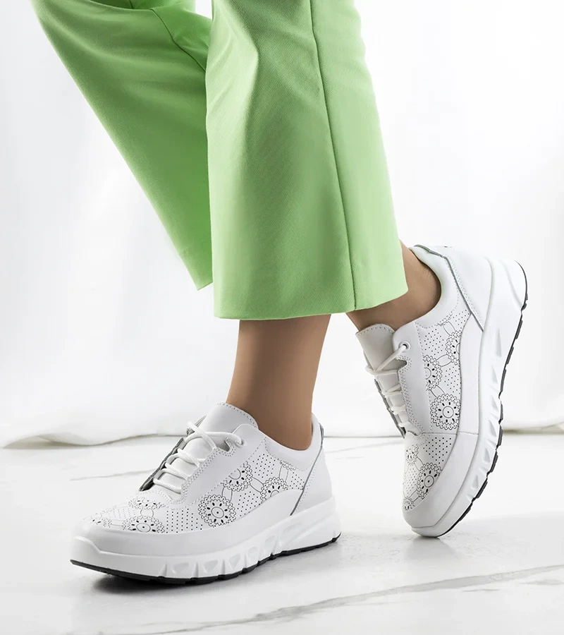 Bílé kožené tenisky Kaypa