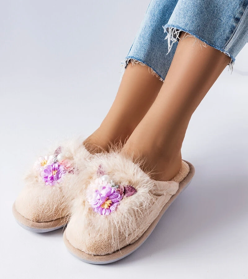 Bežové dámské pantofle Moly