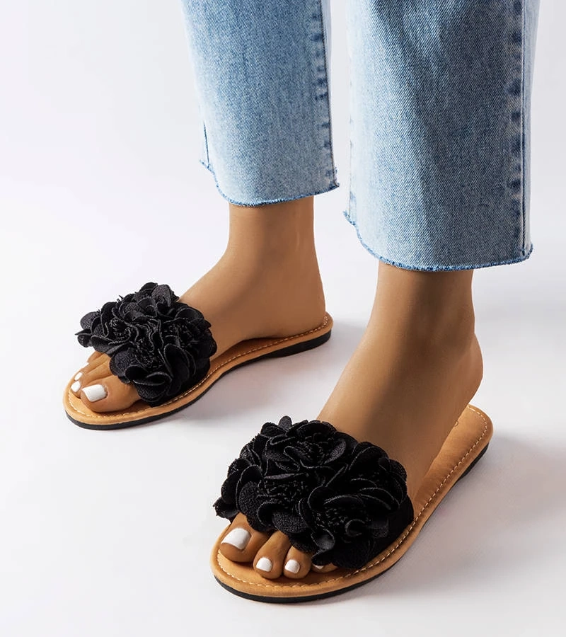 Černé elegantní žabky Alfrida