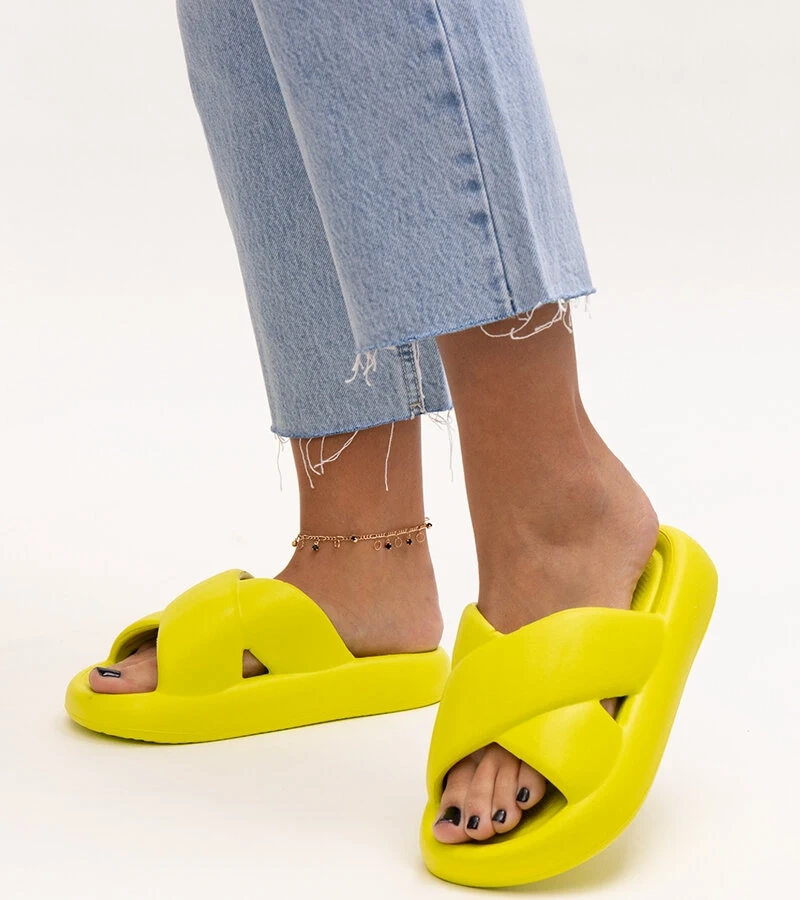 Zelené pěnové pantofle Manua