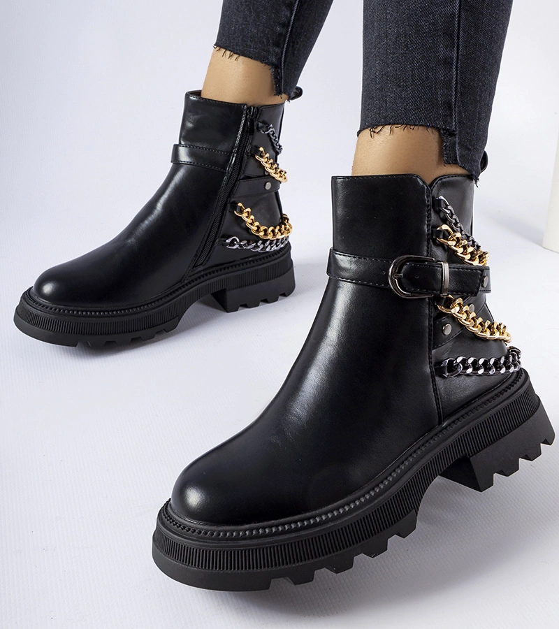 Černé kotníkové boty s ozdobnými řetězy Bonenfant