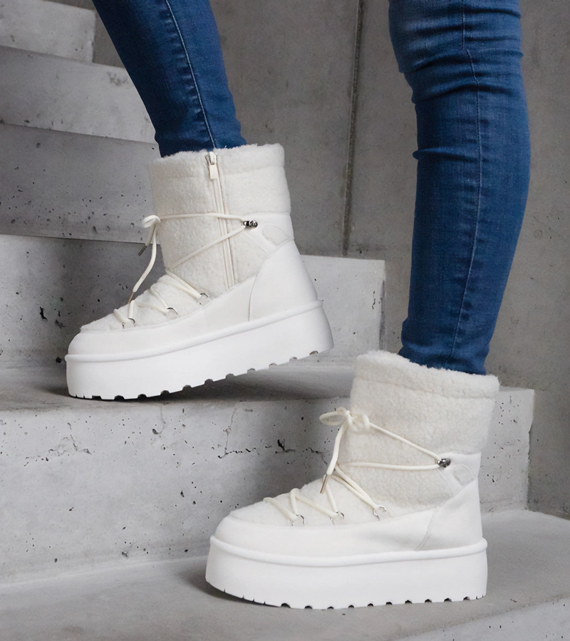 Bílé sněhule na platformě zateplené kožíškem Andra