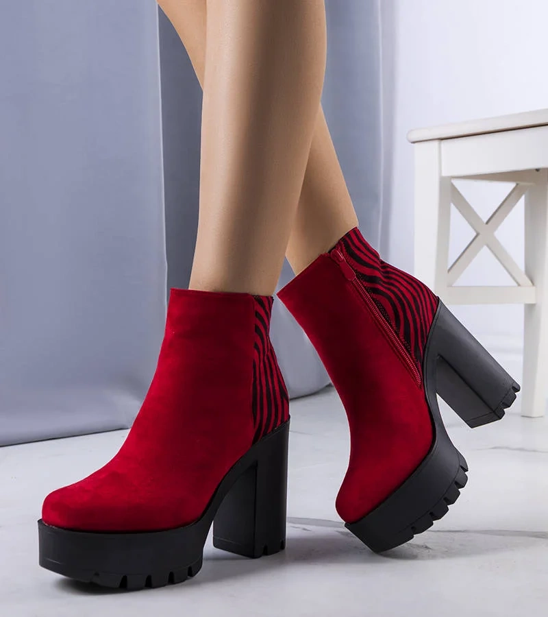 Red Khalid high-post boty