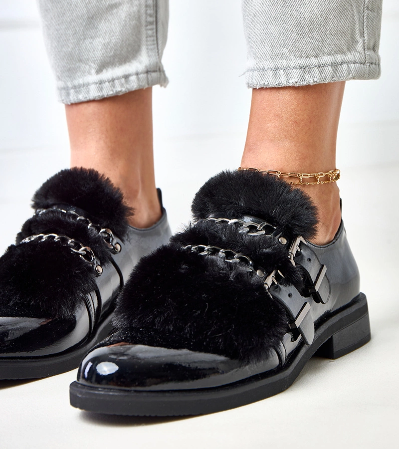 Černé dámské polobotky s kožíškem Sarol