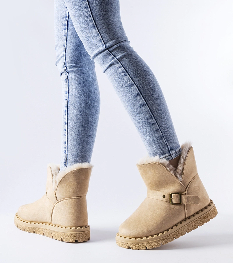 Beige zateplené sněhule s výřezem Monal