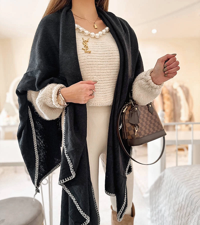 Šedé pončo s lemem Levi