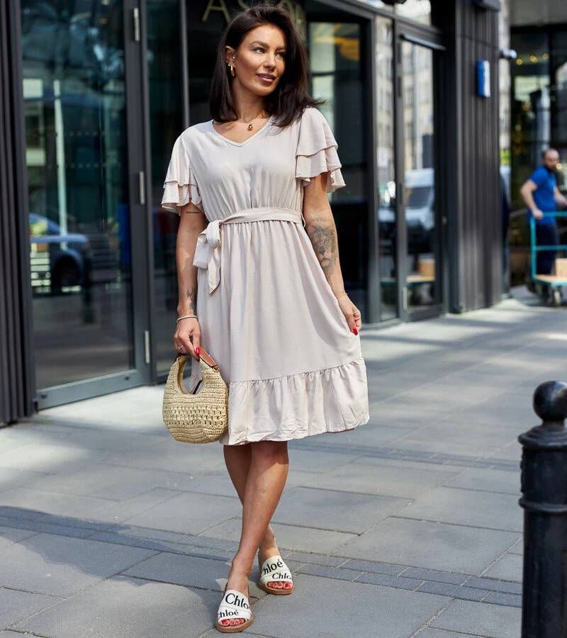 Bežové midi šaty s páskem Sagasa