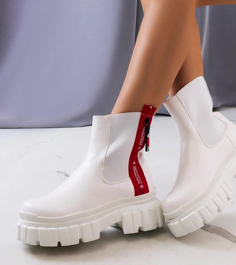 Bílý lakovaný boty Casta