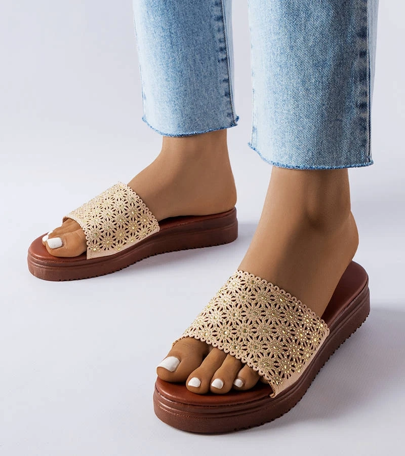 Béžové ažurové žabky se zirkony Irvine