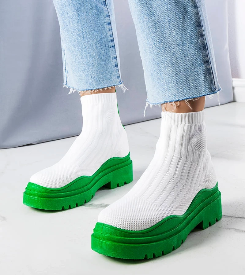 Bílé ponožkové boty se zelenou podrážkou od Cali