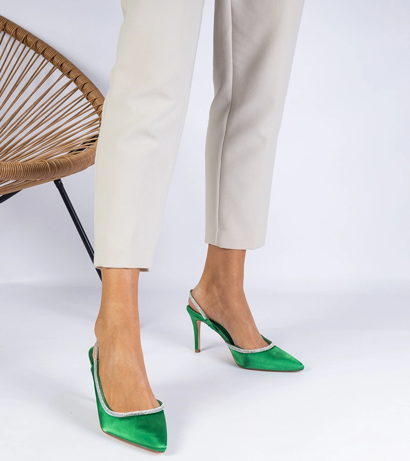 Zelené saténové lodičky s kamínky s otevřenou patou Mrozzi