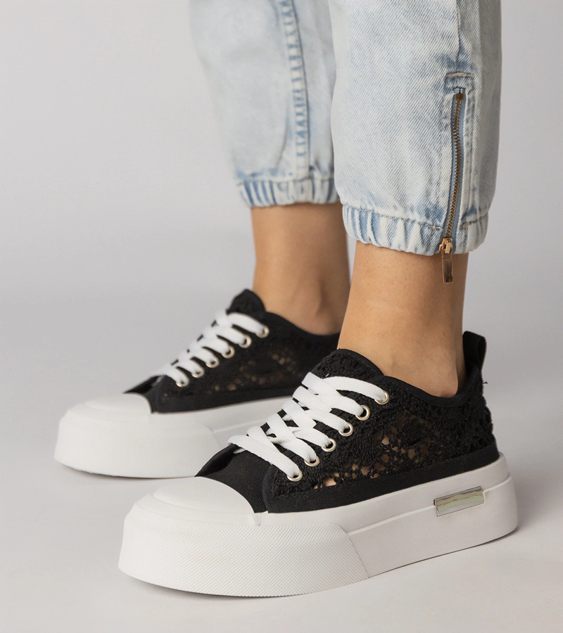 Černé dámské tenisky Runna