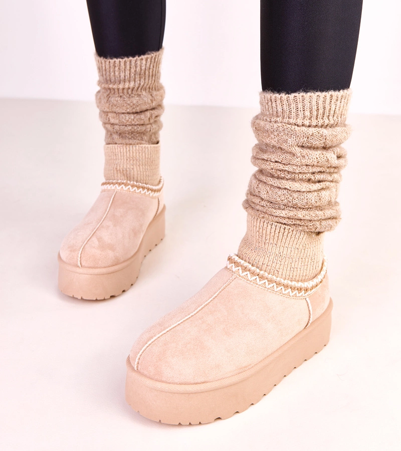 Béžové nízké sněhule s ponožkovým svrškem Bernica