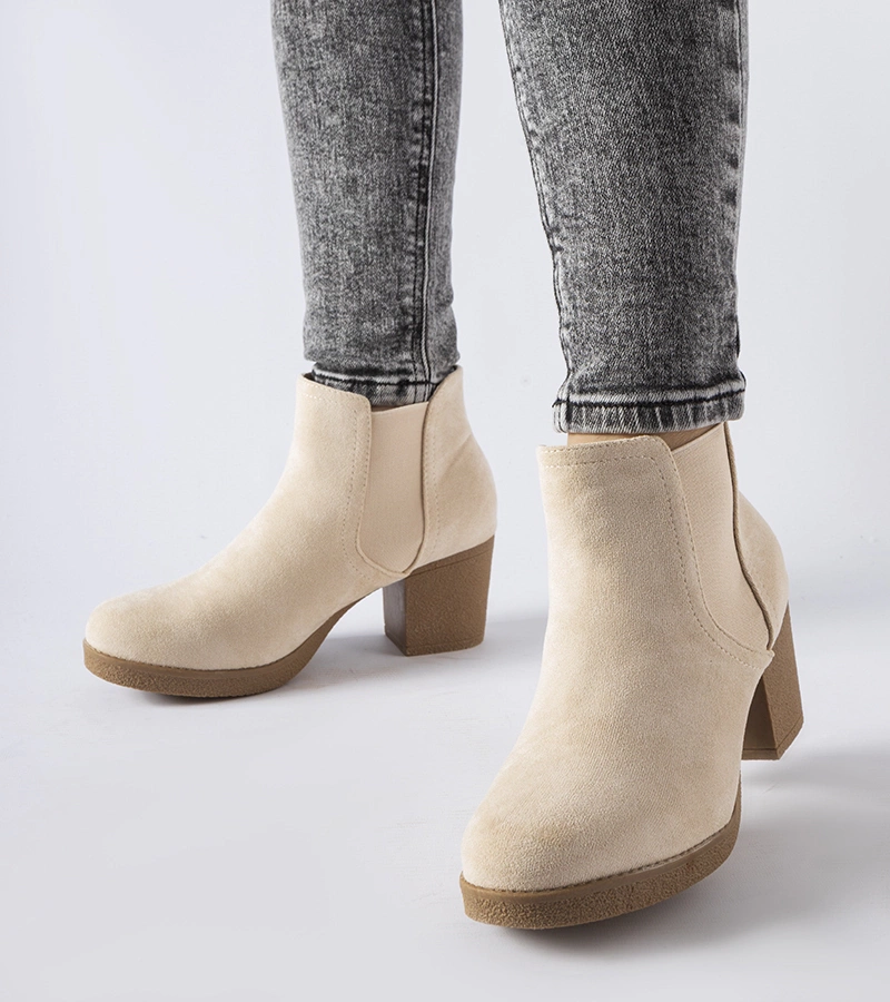 Bežcové kozačky na podpatku Trevano