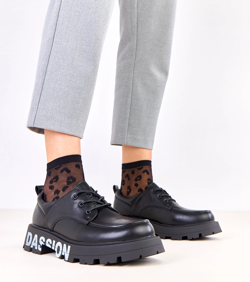 Černé dámské polobotky s potiskem na podrážce Klowis