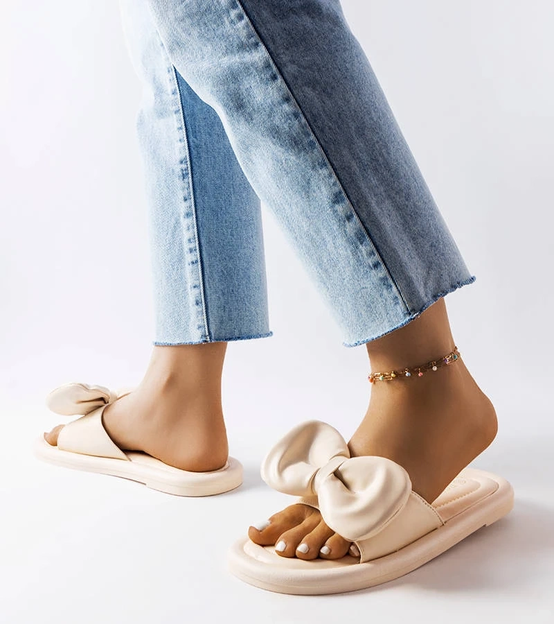 Béžové žabky s mašlí Lende