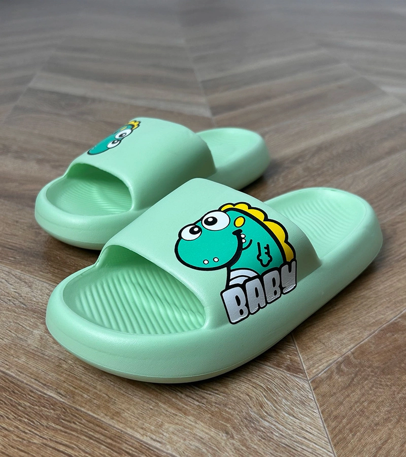 Zelené dětské pantofle s potiskem Milos