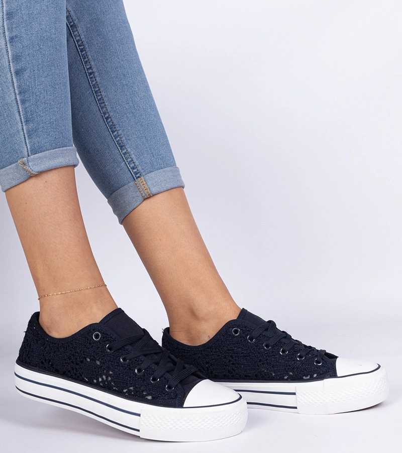 Dámské tmavomodré děrované tenisky Fernansis