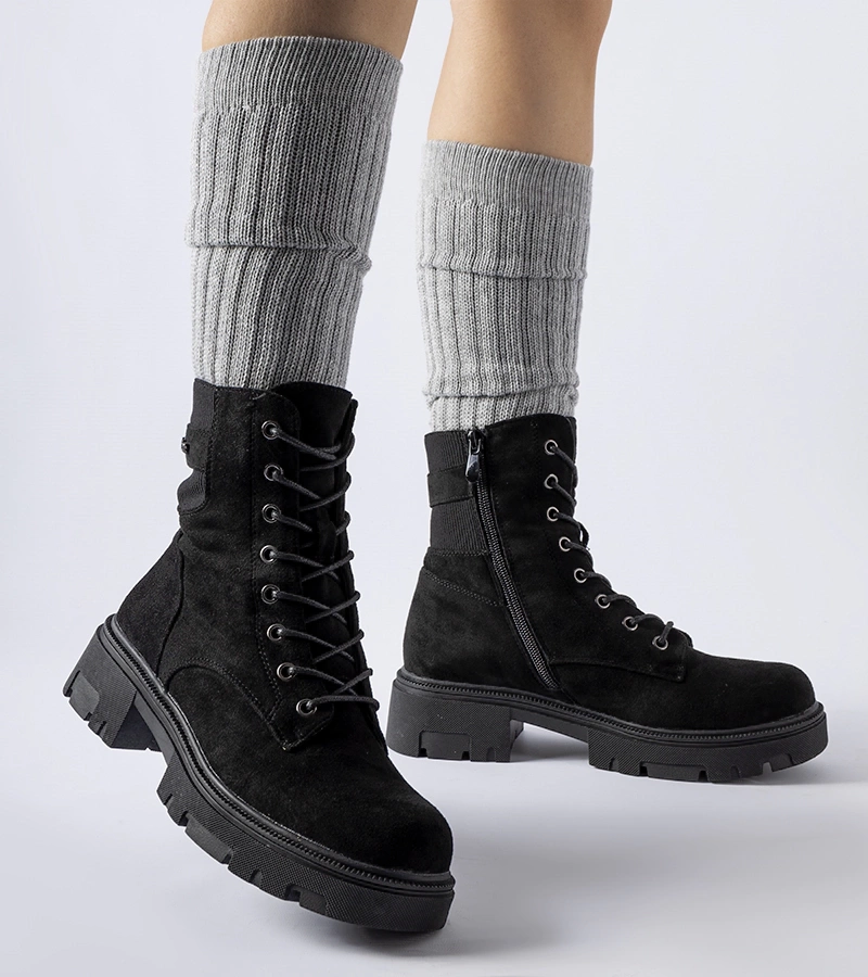 Černé lehce podšité botky z ekosuede Cunha