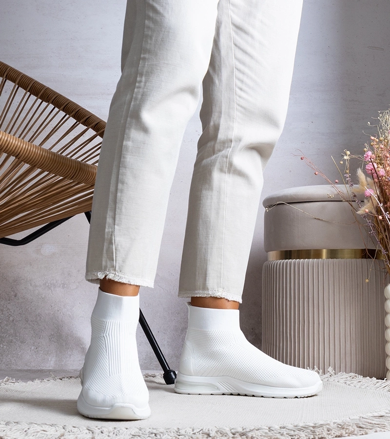 Bílé kotníkové tenisky Salgado