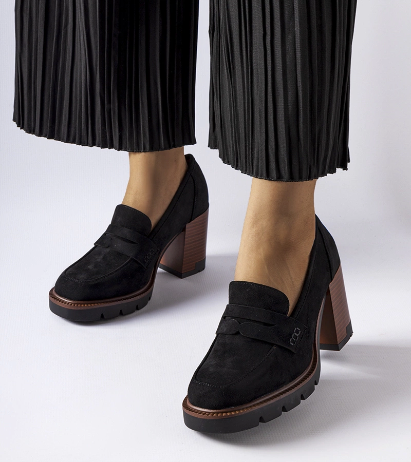 Černé lodičky s koženou stélkou Vinceza