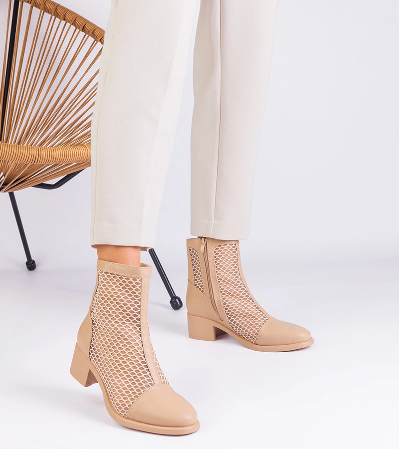 Béžové síťované kotníkové boty na podpatku Melarka