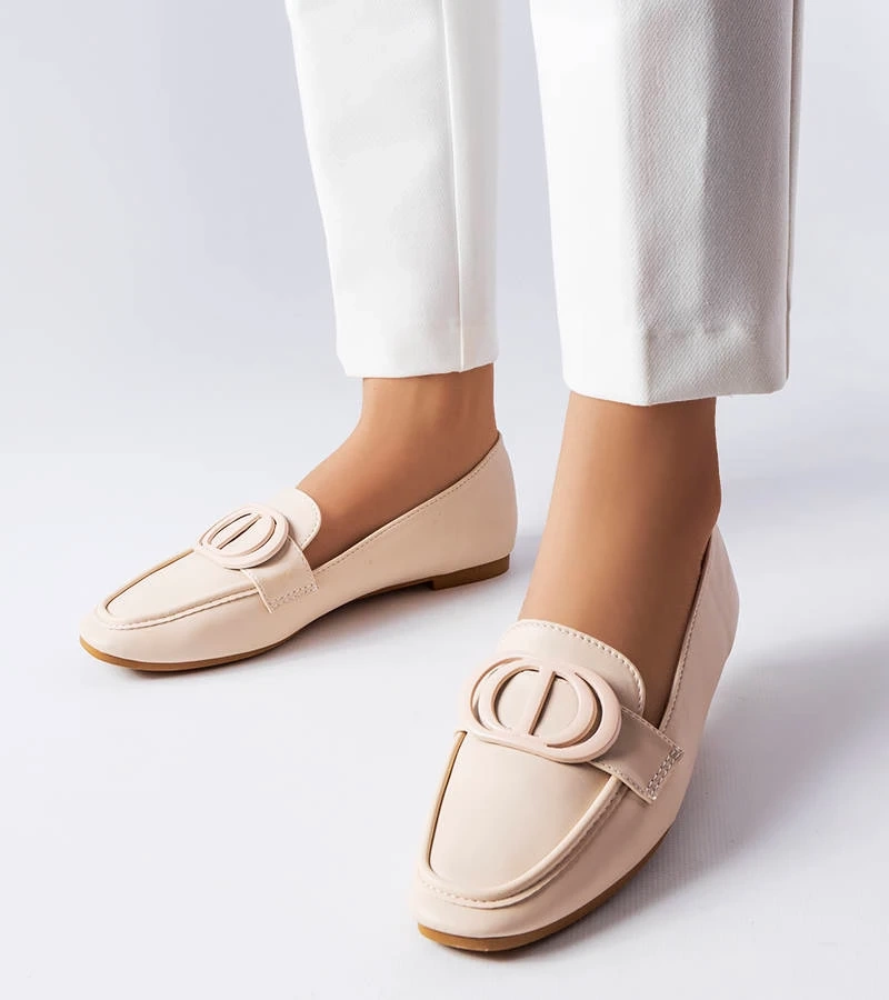 Béžové mokasíny s přezkou Poissonnier